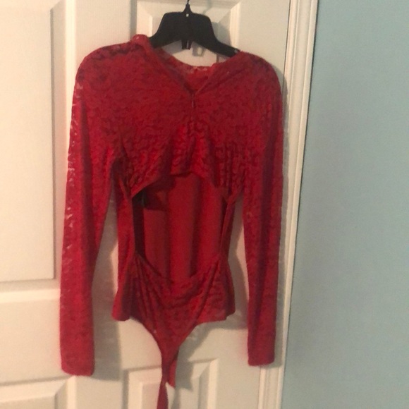 Guess small backless red lace bodysuit🍒 - Picture 3 of 8